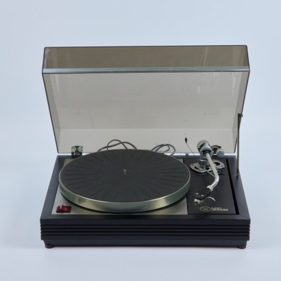 A Vintage Linn Sondek LP12 with SME 3009