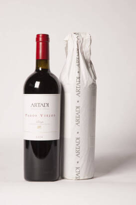 (2) 2004 Bodegas y Vinedos Artadi Pagos Viejo, Rioja Spain
