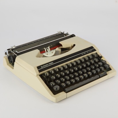 A Silver Reed Typewriter