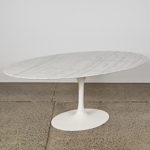 A Tulip Marble Oval Dining Table by Eero Saarinen for Knoll International