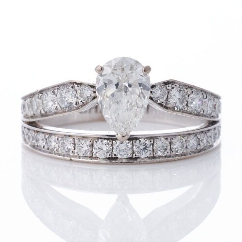 Chaumet, Josephine "Aube Printani&egrave;re," 18ct White Gold, 0.76ct Pear cut / 1.00ct Diamond Ring, GIA certified