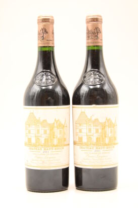 (2) 2001 Chateau Haut-Brion, Pessac-Leognan [JR18.5] [RP95]