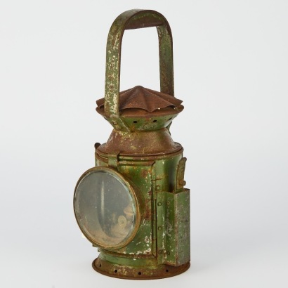 An Eastgate & Sons Birmingham Military Railway Signal Lantern, 1944