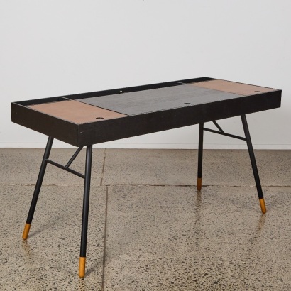 A Cupertino Desk by Arde for Boconcept