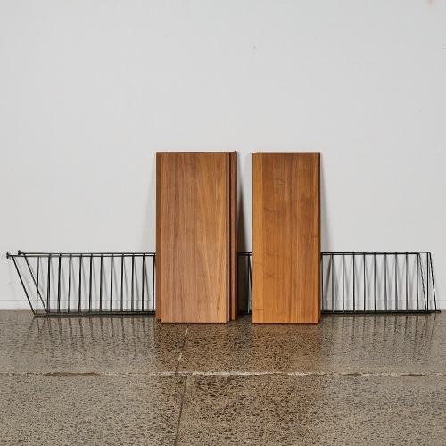 A String System Shelf Unit