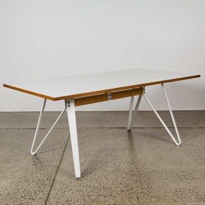 A Goldsworthy Monarch Dining Table