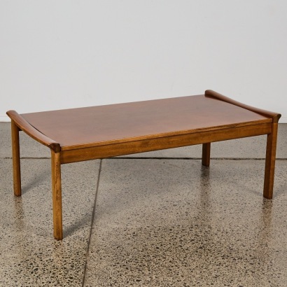 A Mid-Century Fler Coffee Table