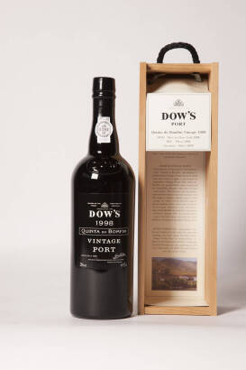 (1) 1998 Dow's Quinta do Bomfim Single Quinta Vintage Port, Oporto