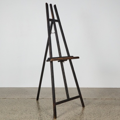 An Antique Tall French Oak Adjustable Artist's Studio Easel