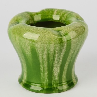A Sydney Newtone Pottery Vase