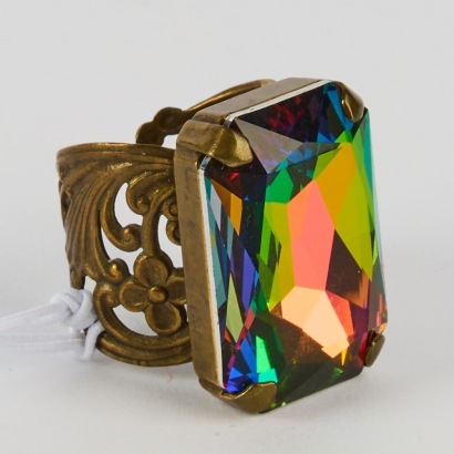 A Vintage Sorrelli Austrian Crystal Ring