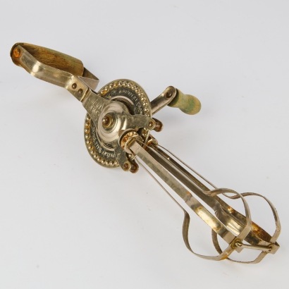 Retro Swift Whip Egg Beater