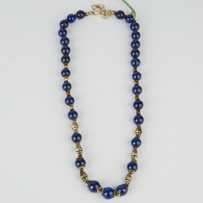 A Lapiz Lazuli Beaded Necklace