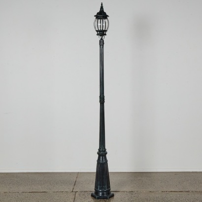 An English Style Street Lamp