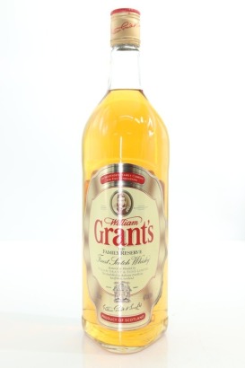 (1) William Grants The Family Reserve, Finest Scotch Whisky, 40% ABV, 1000ml, Circa. Late 1990's (Bottled in NZ)