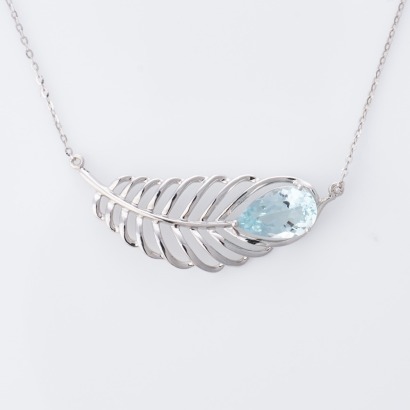 18ct White Gold, 42cm, Modern, Aquamarine Fern Necklace - Near new