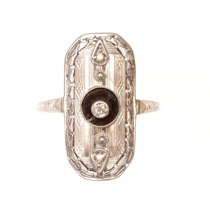 18ct White Gold Art Deco Diamond and Onyx Ring