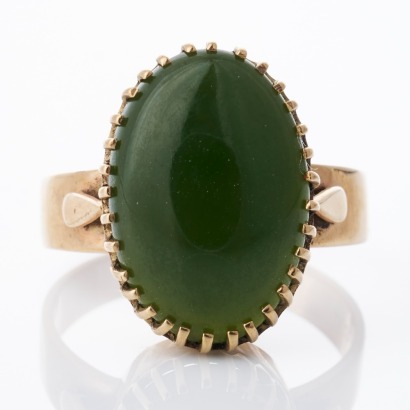 9ct Yellow Gold, Vintage, Cabochon Cut Greenstone Ring