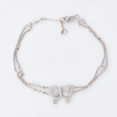 18ct White Gold, 17cm, 0.49ct Diamond Bow Belcher Bracelet