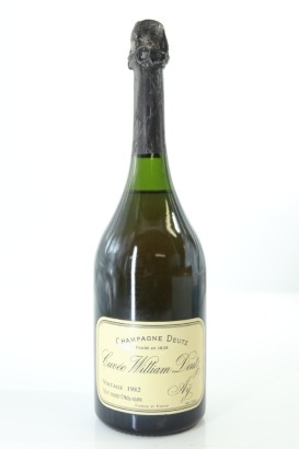 (1) 1982 Deutz Cuvee William Deutz Brut Millesime, Champagne