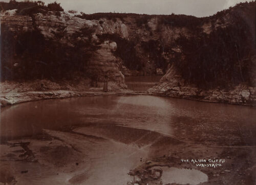 UNKNOWN PHOTOGRAPHER The Alum Cliffs, Waiotapu