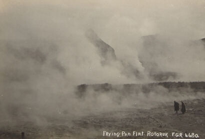 PHOTOGRAPHIC POSTCARD Frying Pan Flat Rotorua