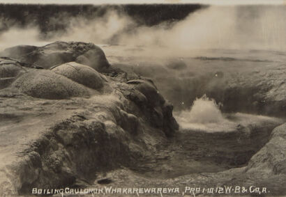 PHOTOGRAPHIC POSTCARD Boiling Cauldron, Whakarewarewa