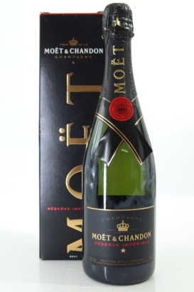 (1) NV Moet & Chandon Reserve Imperiale Brut, Champagne (GB)
