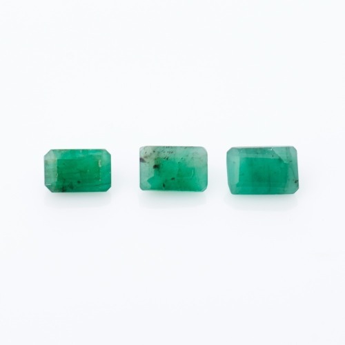 Loose, Three Emerald-Cut Emeralds, 2.00ct total weight