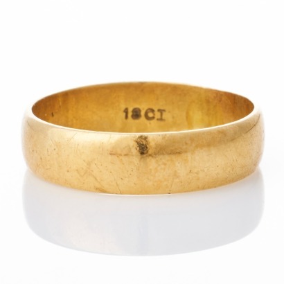 18ct Yellow Gold, 4.68mm Wide Band, Size M