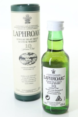 (1) Laphroaig 10 Year Old Single Malt Scotch Whisky Miniature, Islay, 50ml, 40% ABV (GB) (Japanese Import)