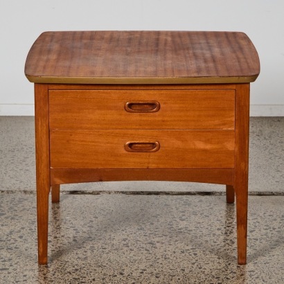 A Mid-century End/Lamp Table with Drawers