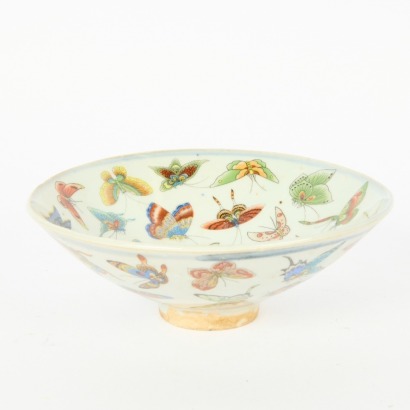 A Chinese Famille Rose Conical Bowl with Flowers and Butterflies