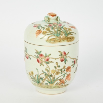 A Chinese Famille Rose Floral Jar and Cover, Hongxian Mark
