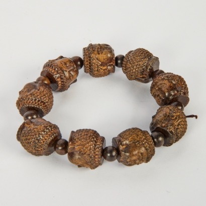 A Buddha Head Bead Bracelet