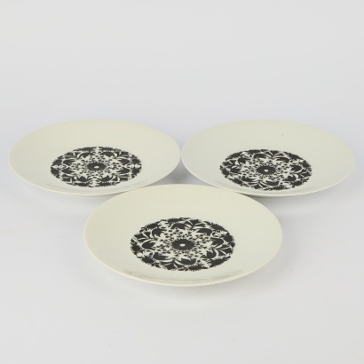 A Set of Three Hilton Series Plates from Rosenthal, 1980s