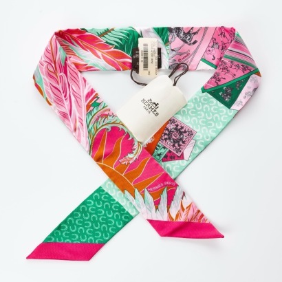 Herm&egrave;s, 100% Silk, Cheval Phoenix Twilly with Box