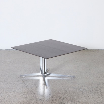 A Flexform Fly Coffee Table Designed by Antonio Citterio