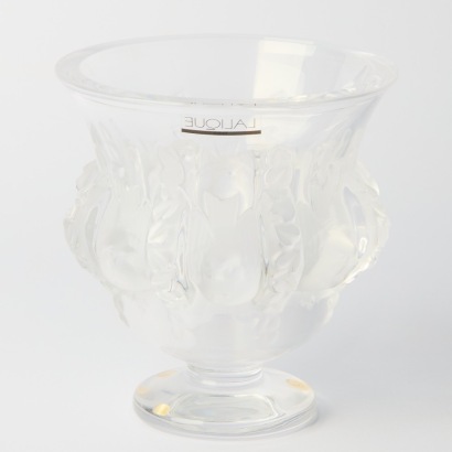A Lalique France Dampierre Vase
