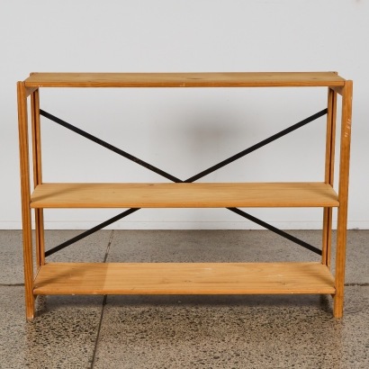 A Three-Shelf Lundia Unit