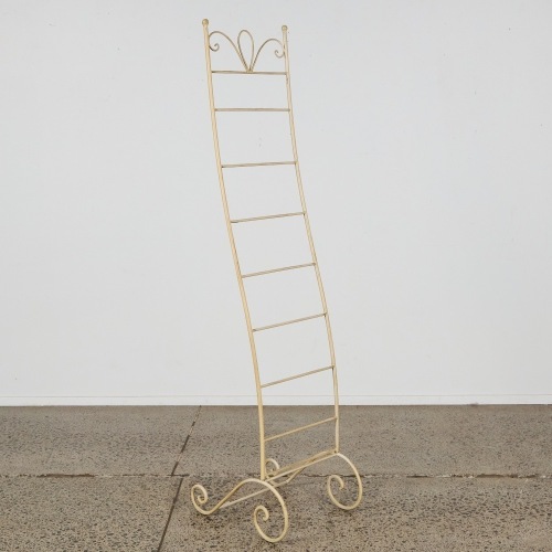 A Shabby Chic Towel Ladder Rack