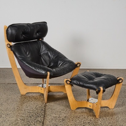 An Black Leather Luna Chair by Odd Knutsen for IMG Norway