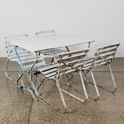 A New Zealand Vintage Outdoor Suite