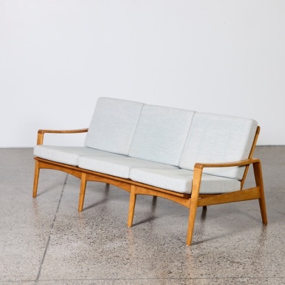 A Sleek 'Model 35' Sofa by Arne Wahl Iversen for Komfort Mobelfabrik
