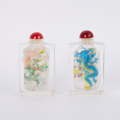 A Pair of 20 Century Chinese Inside Painted Glass Snuff Bottles