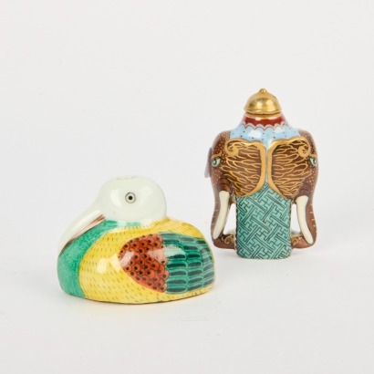 A Pair of 20 Century Chinese Famille Rose Elephant and Bird Form Snuff Bottles