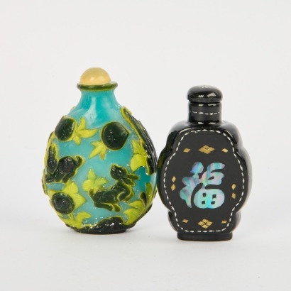 A 20 Century Chinese Overlay Glass Snuff Bottle and a Black Lacquer Mother of Pearl Inlaid Snuff Bottle