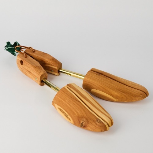 A Pair of Rochester Men 'Sir Alton' split-toe Shoe Trees