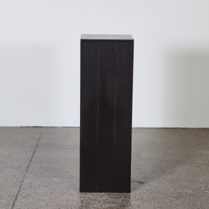 A Black Routed Art Gallery Plinth