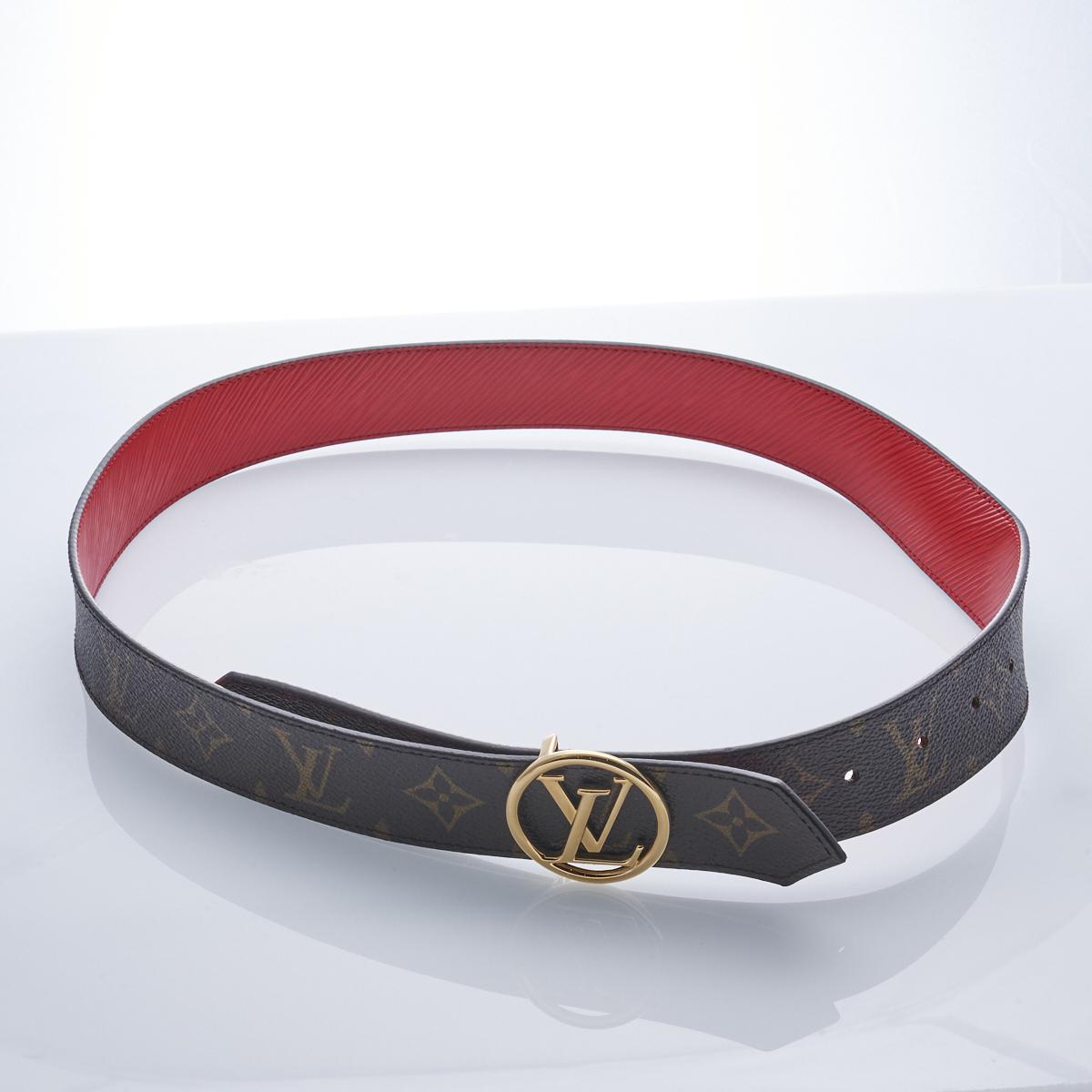 Lot - Louis Vuitton, reversible belt